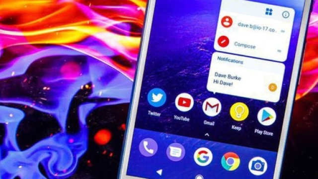 Nuovi sistemi operativi per iPhone e Samsung: ecco il confronto