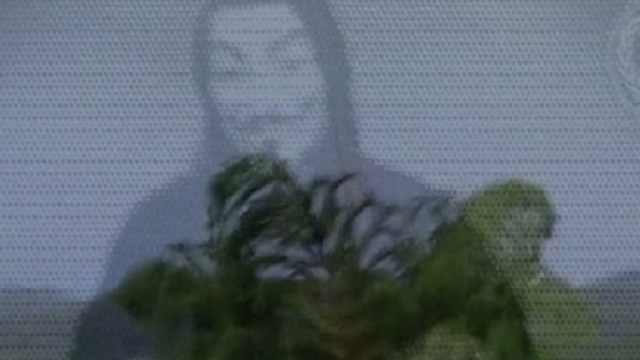 Un fotogramma del video di Anonymous
