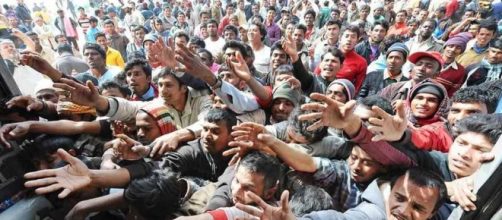 Migranti, proposti 120mila ricollocamenti da Italia e Grecia. Ue ... - ilgazzettino.it