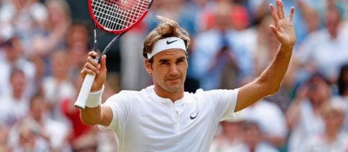 Roger Federer keeps Wimbledon dream alive after five set thriller ... - beyondthegame.tv