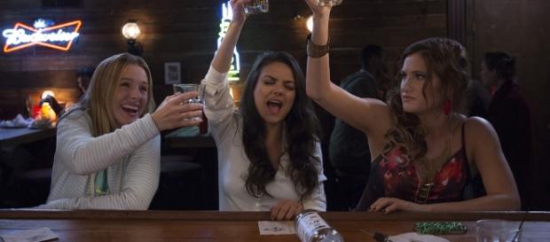 Bad Moms' Christmas film hit theaters this November screen grab via Youtube Bad Moms' Christmas film hit theaters this November screen grab via Youtube