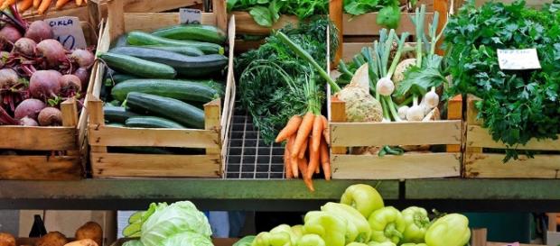 Farm stand photo via wikimedia commons Farm stand photo via wikimedia commons