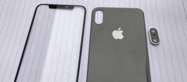 First Alleged iPhone 8 Part Leaks Surface - Image source Pixabay.com First Alleged iPhone 8 Part Leaks Surface - Image source Pixabay.com