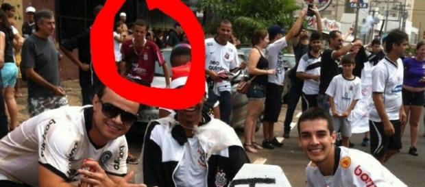 Luan comemorando o Mundial de 2012 Luan comemorando o Mundial de 2012