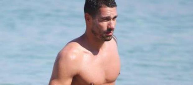 Marco Borriello smentisce le voci di un flirt con Cristina Buccino e presenta la nuova fidanzata Marco Borriello smentisce le voci di un flirt con Cristina Buccino e presenta la nuova fidanzata