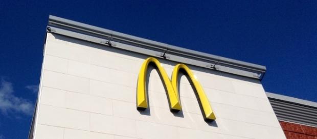 McDonald's is teaming up with Uber for food delivery/Photo via Mike Mozart, Flickr McDonald's is teaming up with Uber for food delivery/Photo via Mike Mozart, Flickr
