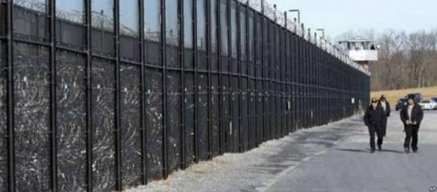 Un prototype de mur entre les USA et le Mexique d'ici septembre Un prototype de mur entre les USA et le Mexique d'ici septembre