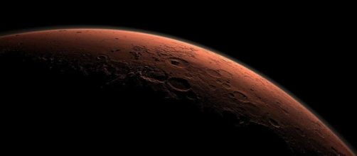 Esiste la vita su Marte? Secondo gli ufologi, le immagini inviate dal rover Curiosity dimostrerebbero di sì