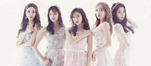 STELLAR group teaser for 2017 K-pop comeback (via The Entertainment Pascal for "Stellar Into the World" Promos)