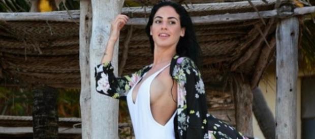 Giulia De Lellis criticata per i suoi viaggi - velvetstyle.it Giulia De Lellis criticata per i suoi viaggi - velvetstyle.it