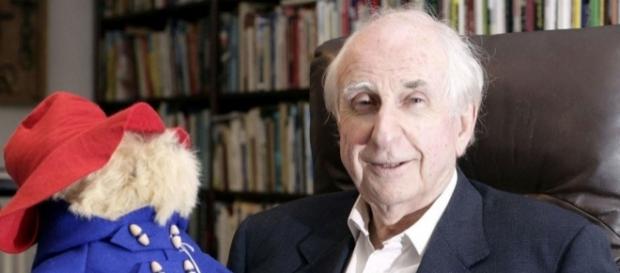 'Paddington Bear' author Michael Bond dies aged 91 (Image Credit: sky.com) 'Paddington Bear' author Michael Bond dies aged 91 (Image Credit: sky.com)