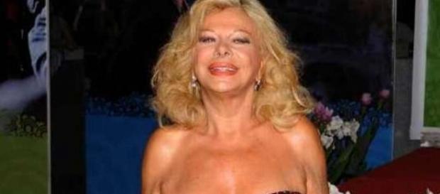 Sandra Milo: l'attrice si confessa, le dichiarazioni su Virginia Raffaele - virgilio.it Sandra Milo: l'attrice si confessa, le dichiarazioni su Virginia Raffaele - virgilio.it
