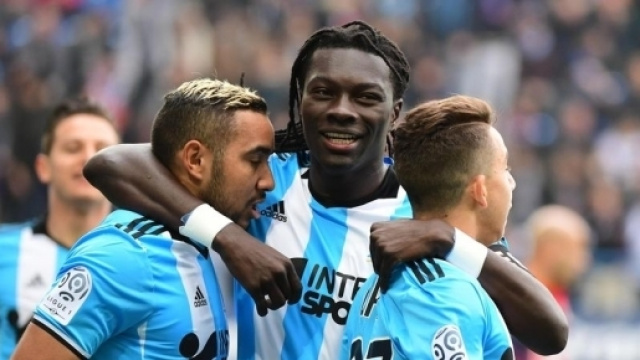 Foot OM - OM : Baf&eacute; Gomis exige un salaire de Premier League pour ... - foot01.com