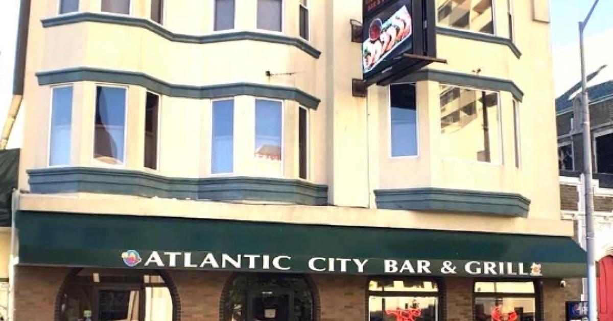 The Atlantic City Bar & Grill review by Bobby DoTube
