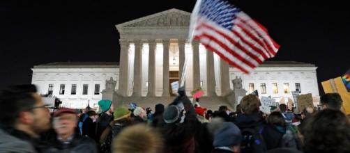 White House predicts courts will reinstate travel ban | KATU - katu.com