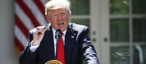 Trump Pulls Out of Paris Climate Deal - voanews.com