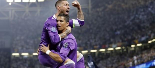 La emoción futbolística del Real Madrid al alcanzar la anhelada victoria. La emoción futbolística del Real Madrid al alcanzar la anhelada victoria.
