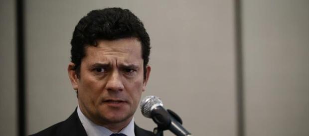 Sérgio Moro fala que as investigações continuarão Sérgio Moro fala que as investigações continuarão