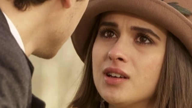 Il Segreto, trame Spagna: Beatriz e Matias, amanti segreti