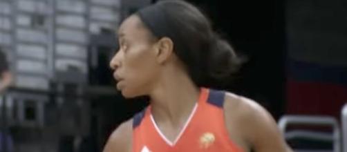 The Connecticut Sun hosted the Seattle Storm in a game shown on ESPN2 Thursday night. [Image via WNBA/YouTube]
