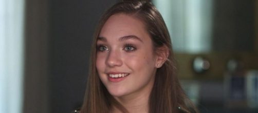 Maddie Ziegler believes that the "Dancing With The Star" pro can be a better mentor to the young dancers. (via Screenshot)