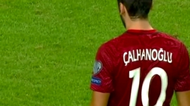 Hakan &Ccedil;alhanoğlu del Bayer Leverkusen