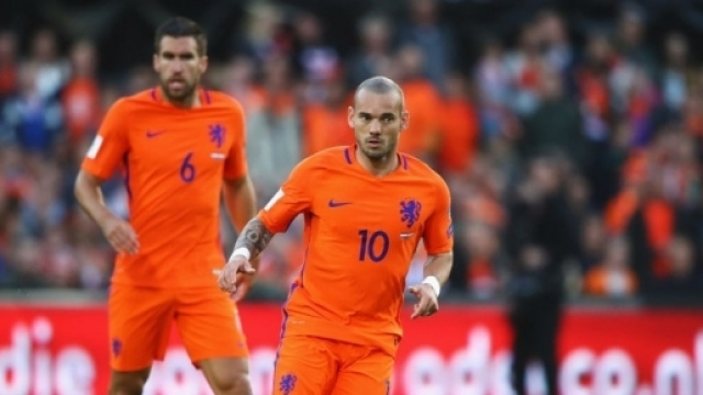 La Samp tenta il colpo Sneijder: incontro con l'agente - fcinter1908.it