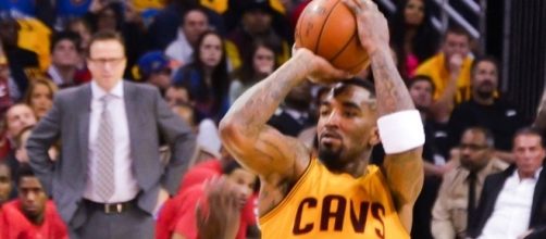 J.R. Smith takes a shot at Draymond Green - By Erik Drost via Flickr