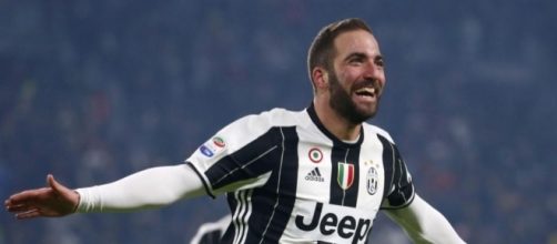 Juventus, il fratello di Higuain si complimenta con i bianconeri per la straordinaria stagione che ha portato il double
