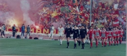 L'ingresso in campo di Roma e Liverpool, finale di Coppa dei Campioni 1983/84