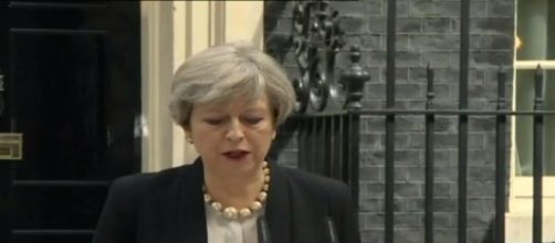 Theresa May reconoce que ha fallado la política antiterrorismo