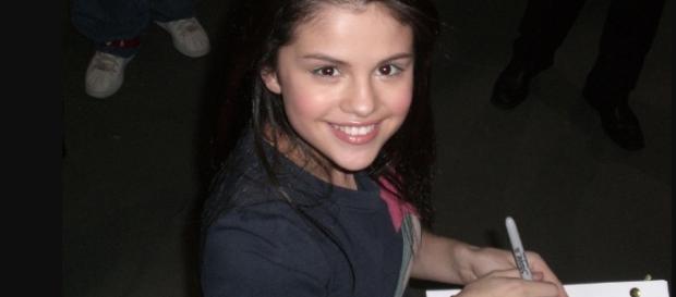 ShareAlike 1.0 Generic (CC BY-SA 1.0) Selena Gomez via wikipedia ShareAlike 1.0 Generic (CC BY-SA 1.0) Selena Gomez via wikipedia