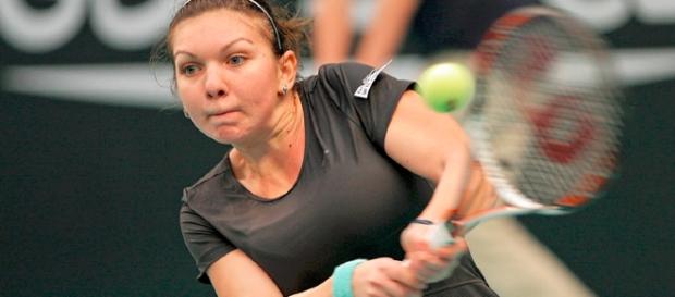 Simona Halep (ROU) / Photo by Romain Dauphin-Meunier ccx2.O via Wiki Simona Halep (ROU) / Photo by Romain Dauphin-Meunier ccx2.O via Wiki