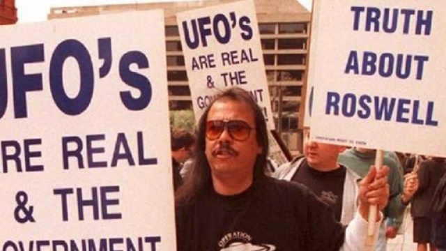 Americani pazzi per il complotto