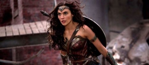 Box Office: 'Wonder Woman' Lassoes $38 Million Opening Night - yahoo.com