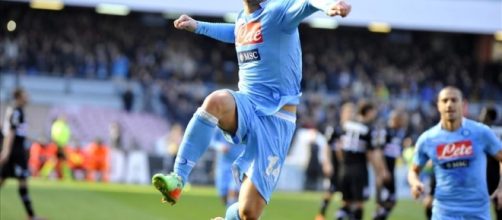 Driesc Mertens giura amore al Napoli