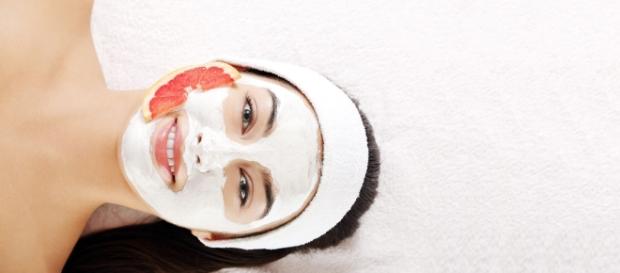9 Popular Homemade Fruit Packs For Glowing Skin - stylecraze.com 9 Popular Homemade Fruit Packs For Glowing Skin - stylecraze.com