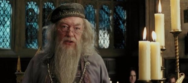 Aparte de Jude Law, Warner Bros. buscará quién haga el papel de un Dumbledore adolsecente (via bloghogwarts.com) Aparte de Jude Law, Warner Bros. buscará quién haga el papel de un Dumbledore adolsecente (via bloghogwarts.com)