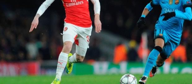 Bellerín, podría jugar en el club en el que se formó y al que tantas veces enfrentó en Europa. Foto: madrid-barcelona.com Bellerín, podría jugar en el club en el que se formó y al que tantas veces enfrentó en Europa. Foto: madrid-barcelona.com