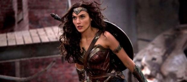 Box Office: 'Wonder Woman' Lassoes $38 Million Opening Night - yahoo.com Box Office: 'Wonder Woman' Lassoes $38 Million Opening Night - yahoo.com