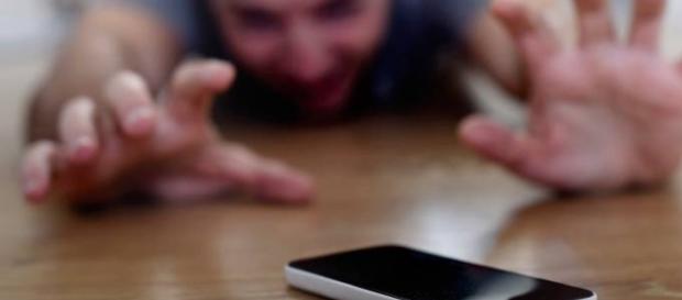 O celular pode ser perigoso em alguns casos O celular pode ser perigoso em alguns casos