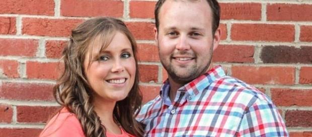 Josh Duggar and Anna Duggar celebrate son's birthday. -Entertainment Tonight/YouTube Josh Duggar and Anna Duggar celebrate son's birthday. -Entertainment Tonight/YouTube