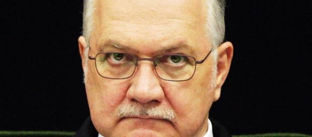 Ministro do STF, Luiz Edson Fachin, se referiu enfaticamente contra os métodos utilizados por aliado do presidente Michel Temer Ministro do STF, Luiz Edson Fachin, se referiu enfaticamente contra os métodos utilizados por aliado do presidente Michel Temer