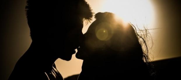 Os beijos da telona e os signos Os beijos da telona e os signos