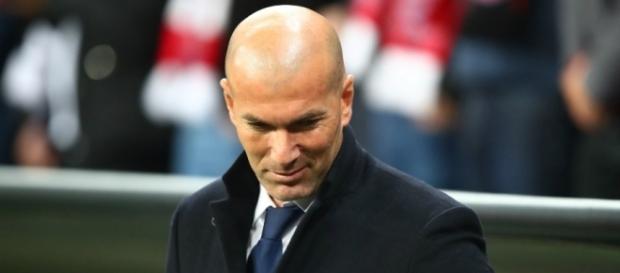 Real Madrid : Zidane fait une croix sur un Galactique ! Real Madrid : Zidane fait une croix sur un Galactique !