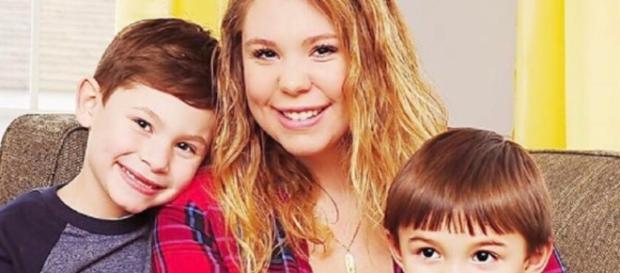 'Teen Mom 2' star Kailyn Lowry confirms third pregnancy. - toofab.com 'Teen Mom 2' star Kailyn Lowry confirms third pregnancy. - toofab.com