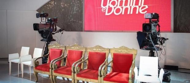 Uomini e donne sospeso da oggi Uomini e donne sospeso da oggi