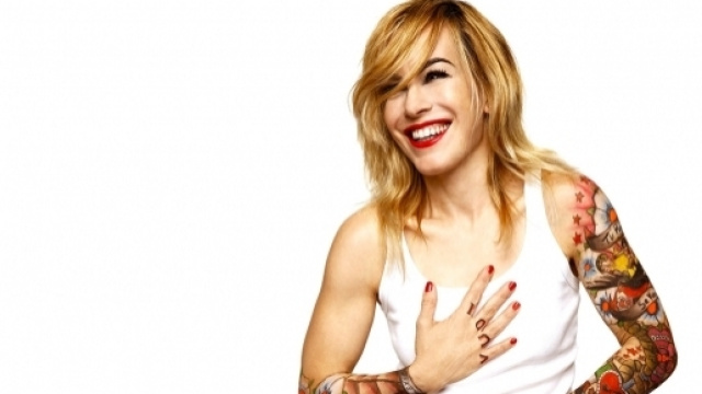 Alexia nel booklet di 'Tu Puoi Se Vuoi', 2015, sar&agrave; ospite al Parco Dora Live 2017