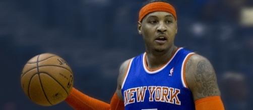 Carmelo Anthony should join the Cleveland Cavaliers - Keith Allison via Flickr (modified background)