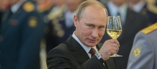 8 marzo, gli auguri di Putin alle donne - sputniknews.com
